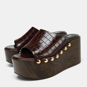 Zara Brown Platform